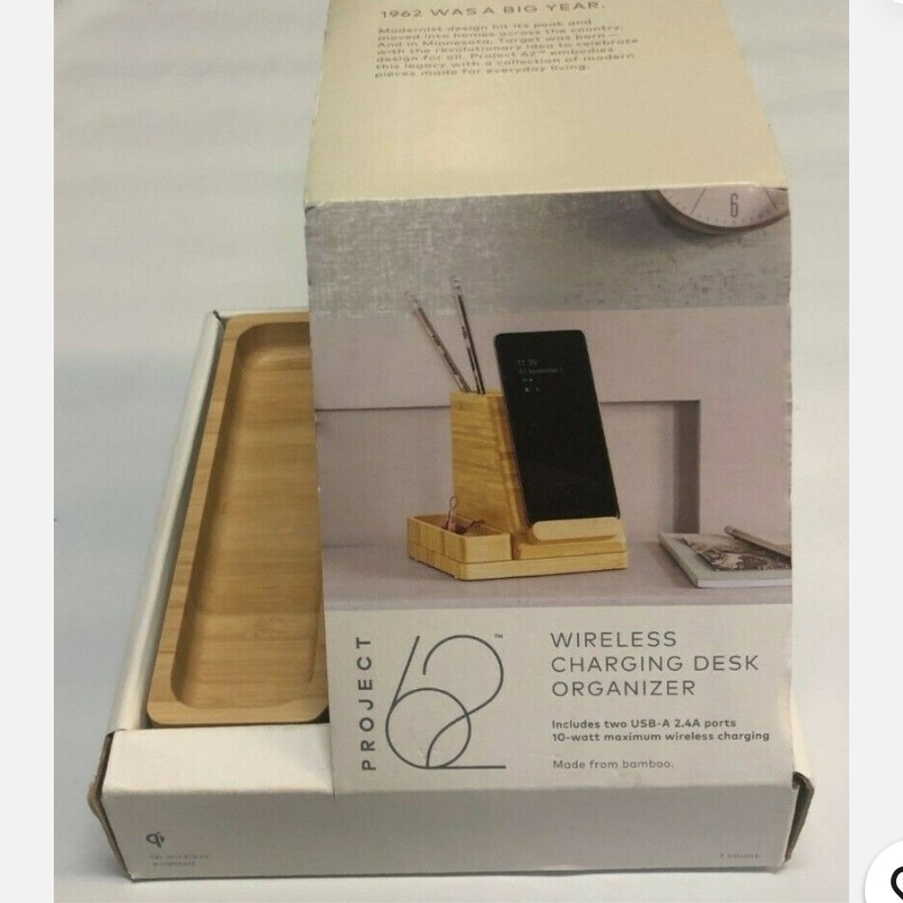 Phone charger and organizer